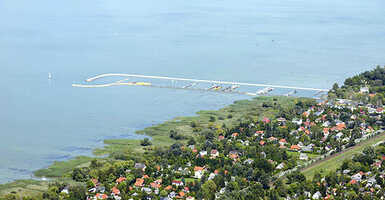 Kép Balatonfenyvesről